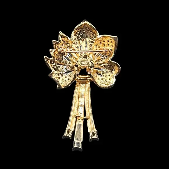 Vintage Flower Brooch Faux Blue Sapphire and Swarovski 18K Elec. Designer Signed - Picture 7 of 9